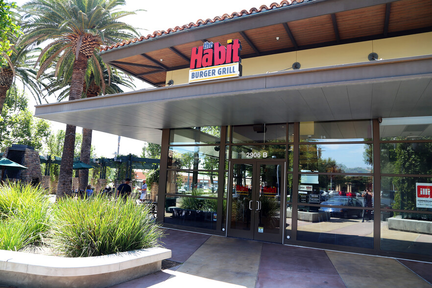 2902-2950 Tapo Canyon Rd, Simi Valley, CA à louer - Photo de l’immeuble – Image 3 sur 4