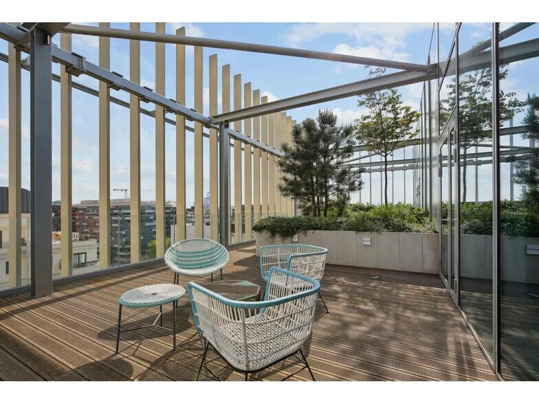 Bureau dans Saint-Ouen-sur-Seine à louer - Photo de l’immeuble – Image 3 sur 19