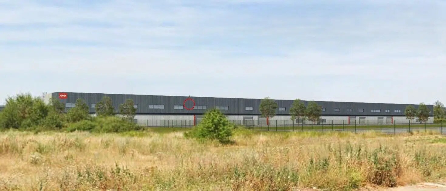 Industriel/Logistique dans Chartres à louer Photo de l’immeuble– Image 1 sur 5