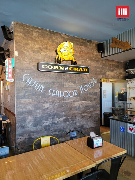 21001-21015 Sherman Way, Canoga Park, CA à louer - Photo intérieure – Image 3 sur 5