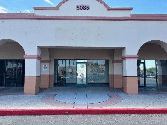 2605-2645 S Decatur Blvd, Las Vegas, NV à louer Photo intérieure– Image 1 sur 13