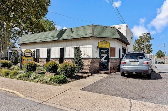 2271 E Farragut Ave, Bristol, PA à vendre Photo principale– Image 1 sur 13