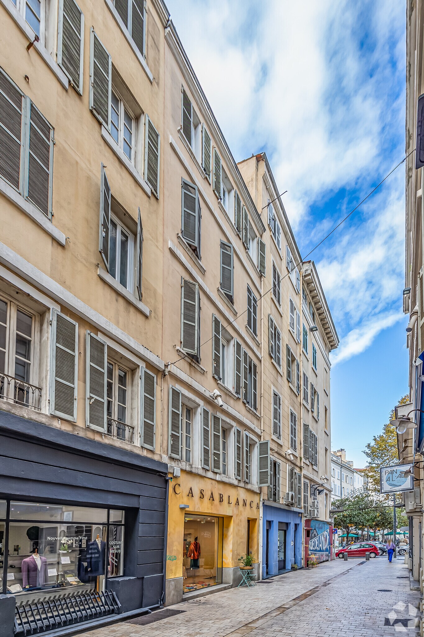 Local commercial dans Marseille à louer Photo principale– Image 1 sur 2
