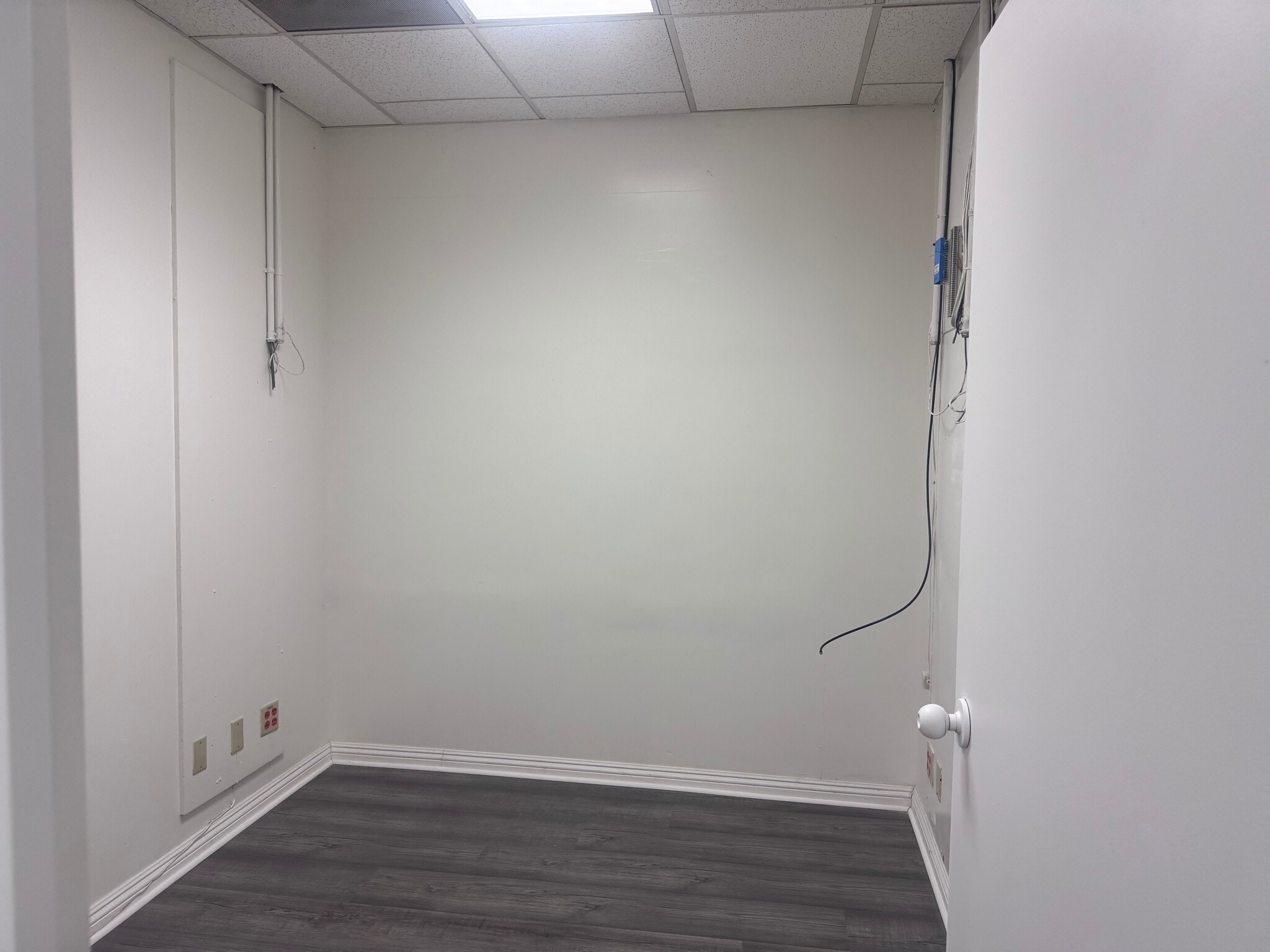 3360 Flair Dr, El Monte, CA à louer Photo intérieure– Image 1 sur 8