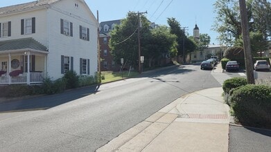 20 John Marshall St, Warrenton, VA à louer - Vidéo sur l’annonce professionnelle