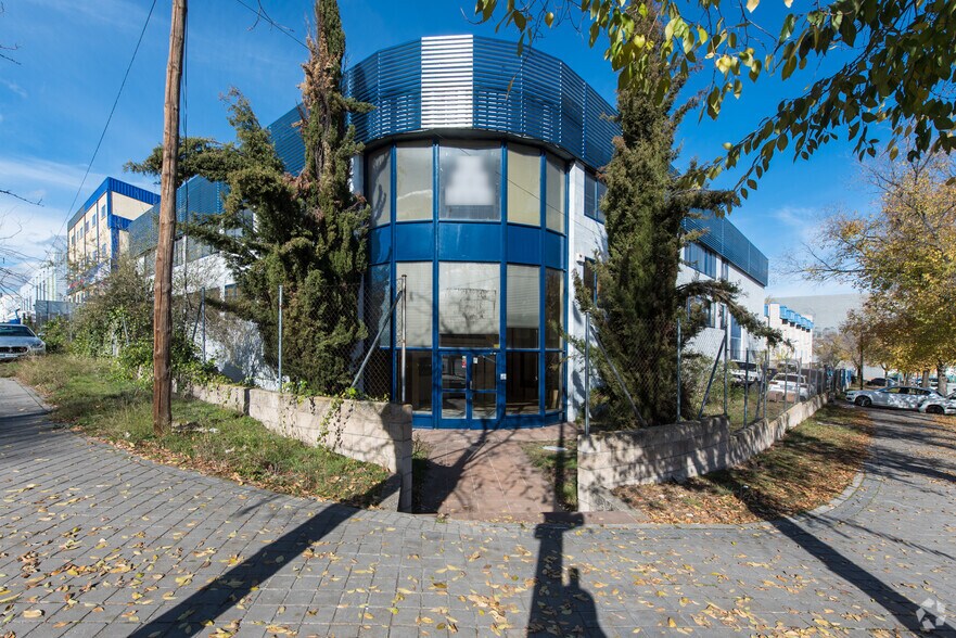 Bureau dans Tres Cantos, Madrid à vendre - Photo de l’immeuble – Image 2 sur 52