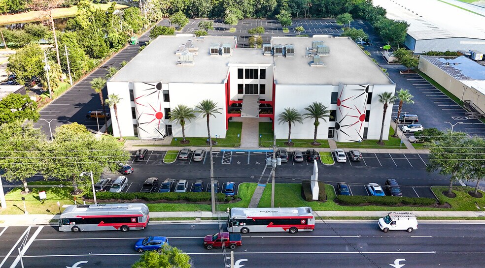 3733 University Blvd W, Jacksonville, FL à louer - Photo de l’immeuble – Image 3 sur 31