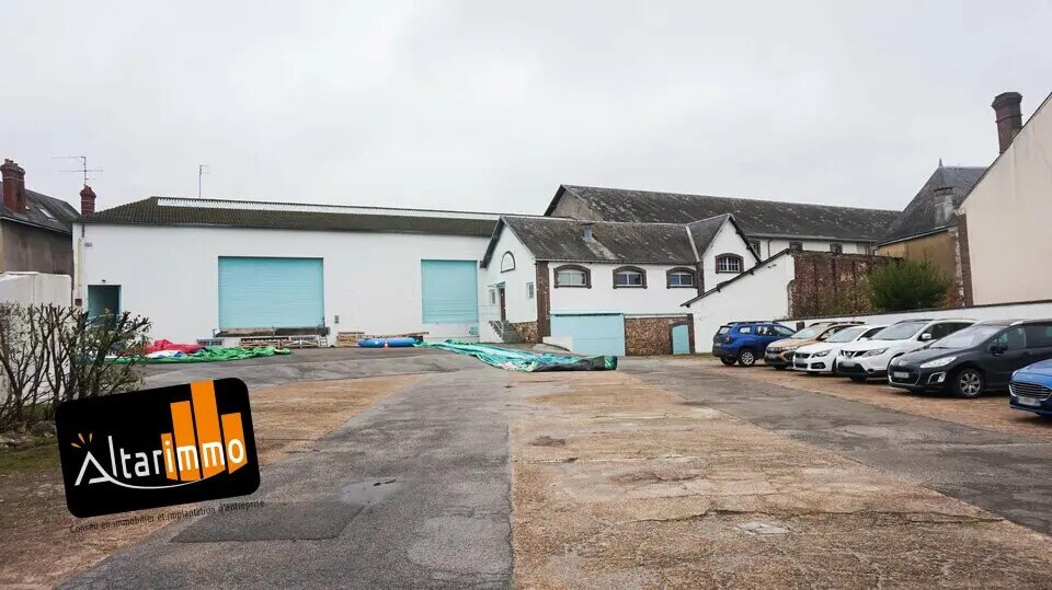 Local d'activités dans Nogent-le-Rotrou à vendre - Photo principale – Image 1 sur 4