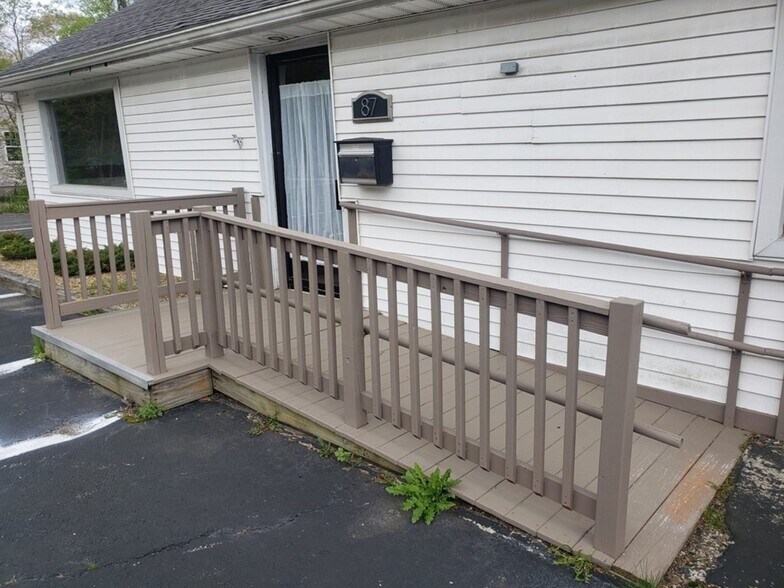 87 Winthrop St, Rehoboth, MA à vendre - Photo de l’immeuble – Image 3 sur 39