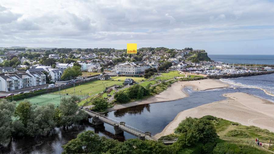 1-3 North St, Ballycastle à vendre - Photo de l’immeuble – Image 1 sur 1