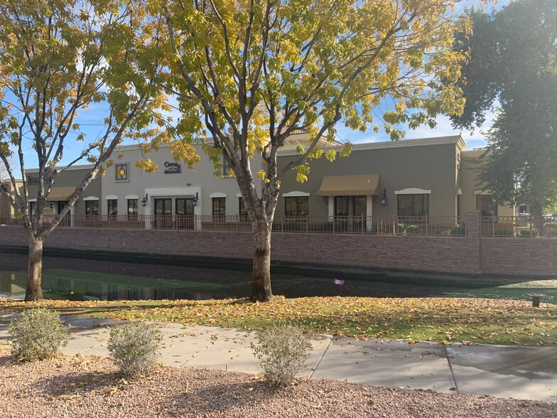 4913 S Alma School Rd, Chandler, AZ à vendre - Photo de l’immeuble – Image 2 sur 8
