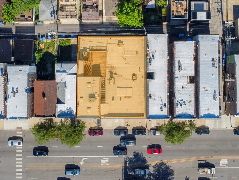 2147 N Western Ave, Chicago, IL à louer - Photo de l’immeuble – Image 3 sur 18