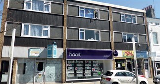 Plus de détails pour 144 London Road North, Lowestoft - Local commercial à louer