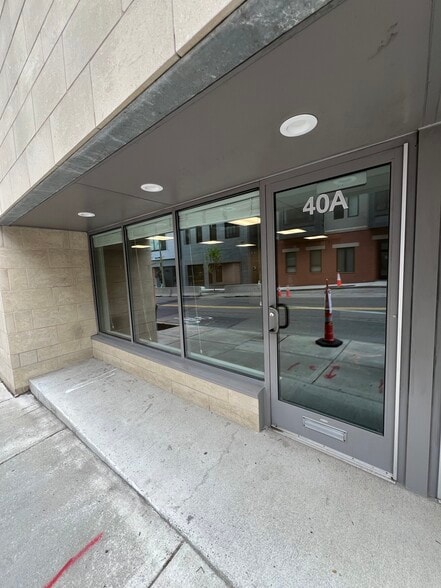 40 A St, Boston, MA à louer - Photo principale – Image 1 sur 5