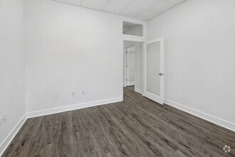 1440 N Nova Rd, Daytona Beach, FL à louer Hall d’entrée– Image 1 sur 7