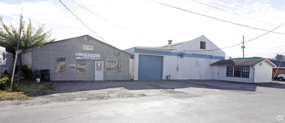 2106-2108 S Highland Park Ave, Chattanooga, TN à louer - Photo de l’immeuble – Image 2 sur 2