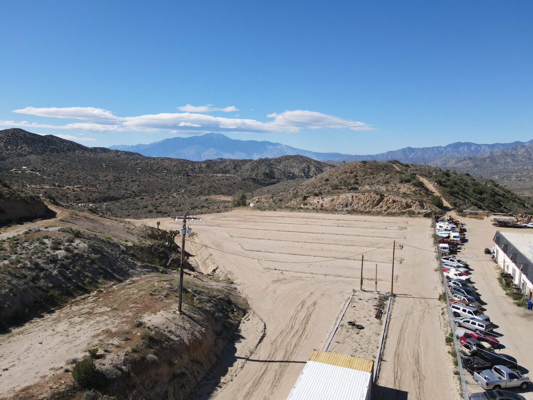 7886 Shafter Ave, Yucca Valley, CA à vendre Photo principale– Image 1 sur 18