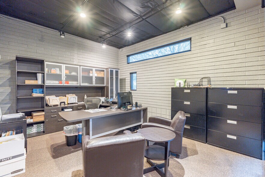 1702 E McNair Dr, Tempe, AZ à vendre - Photo intérieure – Image 2 sur 42