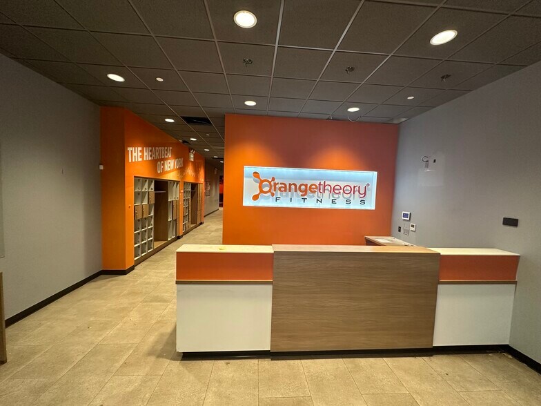 313-321 W 37th St, New York, NY à louer - Photo intérieure – Image 2 sur 9