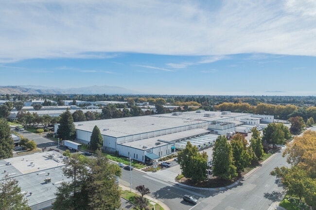 Plus de détails pour 33400 Dowe Ave, Union City, CA - Industriel/Logistique à louer