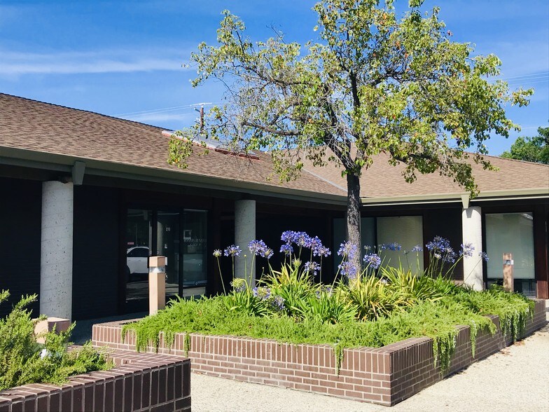 6155 Almaden Expy, San Jose, CA à louer - Photo de l’immeuble – Image 3 sur 10