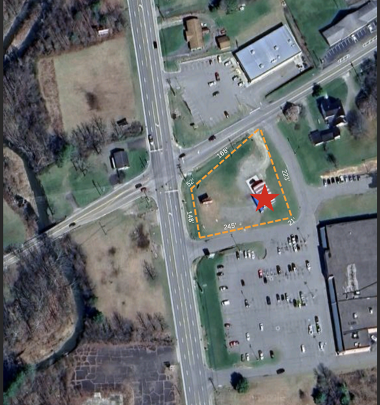 144 Forge Creek rd, Mountain City, TN à vendre - Photo de l’immeuble – Image 2 sur 2