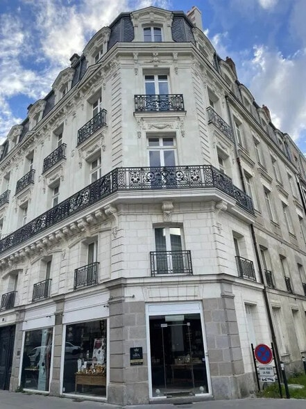 Bureau dans Nantes à louer - Photo de l’immeuble – Image 2 sur 8