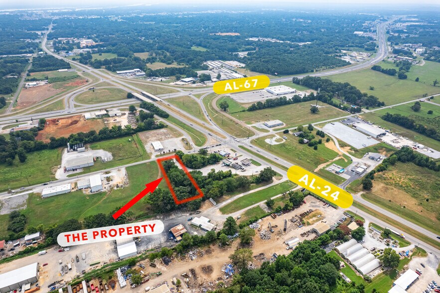 .7 Acres McEntire Lane, Decatur, AL à vendre - Photo principale – Image 1 sur 9