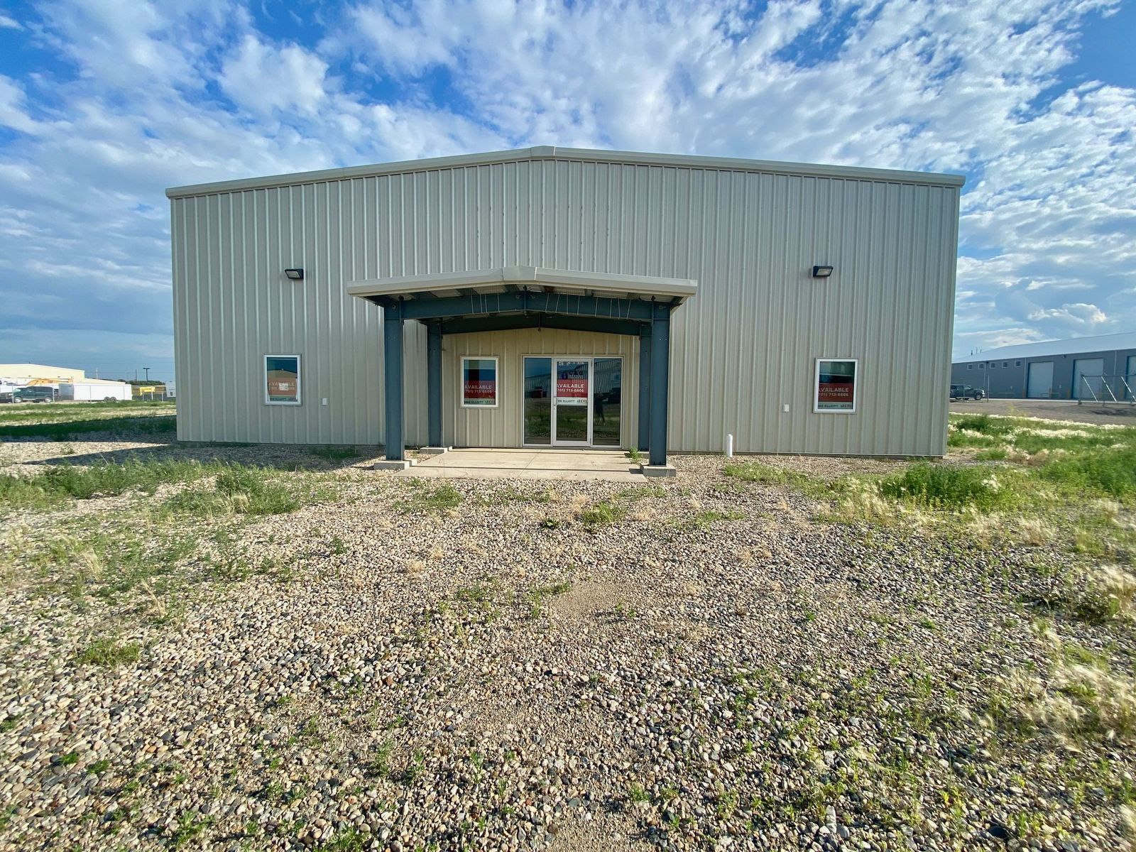 401 5th Street SE, Tioga, ND à vendre Photo de l’immeuble– Image 1 sur 18