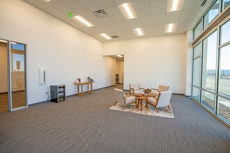 601 W 56th Ave, Denver, CO à louer Photo intérieure– Image 1 sur 4