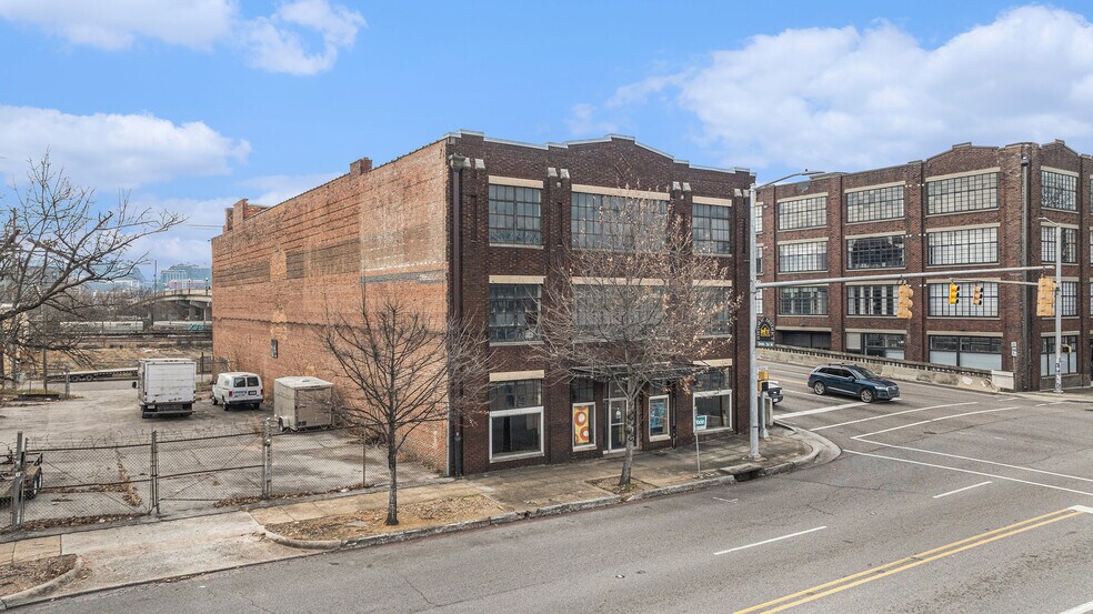 2401 1st Ave N, Birmingham, AL à vendre - Photo de l’immeuble – Image 2 sur 18