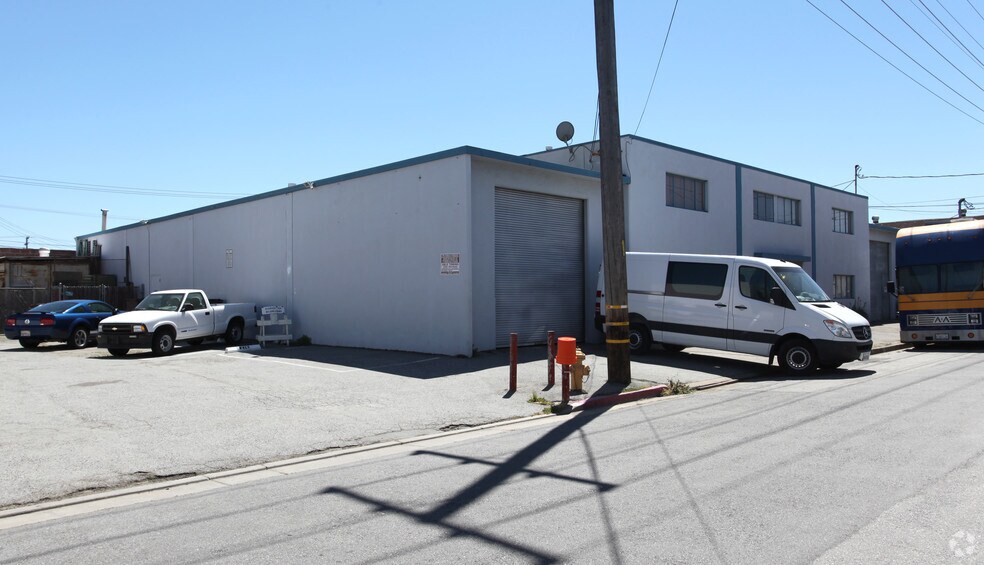 931-933 American St, San Carlos, CA à louer - Photo de l’immeuble – Image 1 sur 3