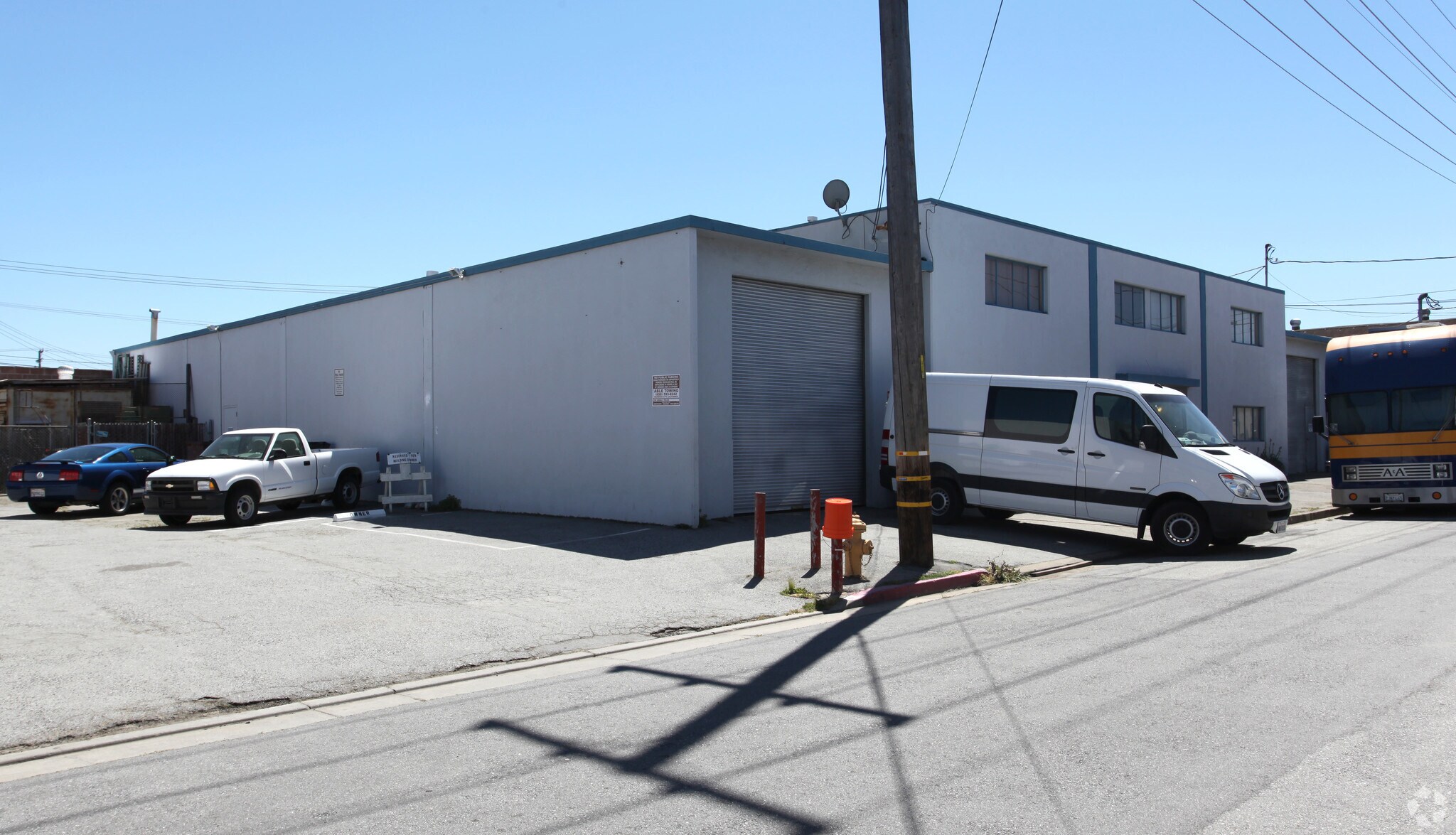 931-933 American St, San Carlos, CA à louer Photo de l’immeuble– Image 1 sur 4