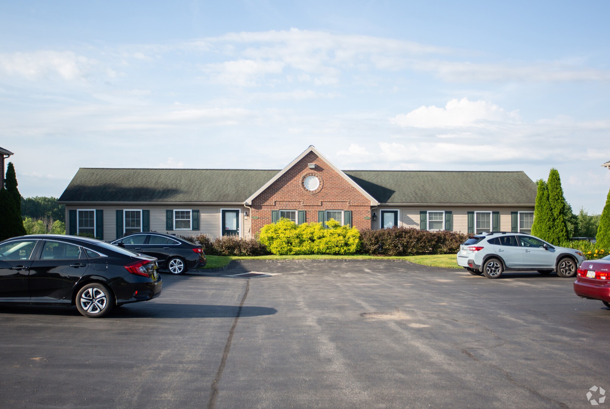 270 Kelly Blvd, Slippery Rock, PA à vendre Photo principale– Image 1 sur 27