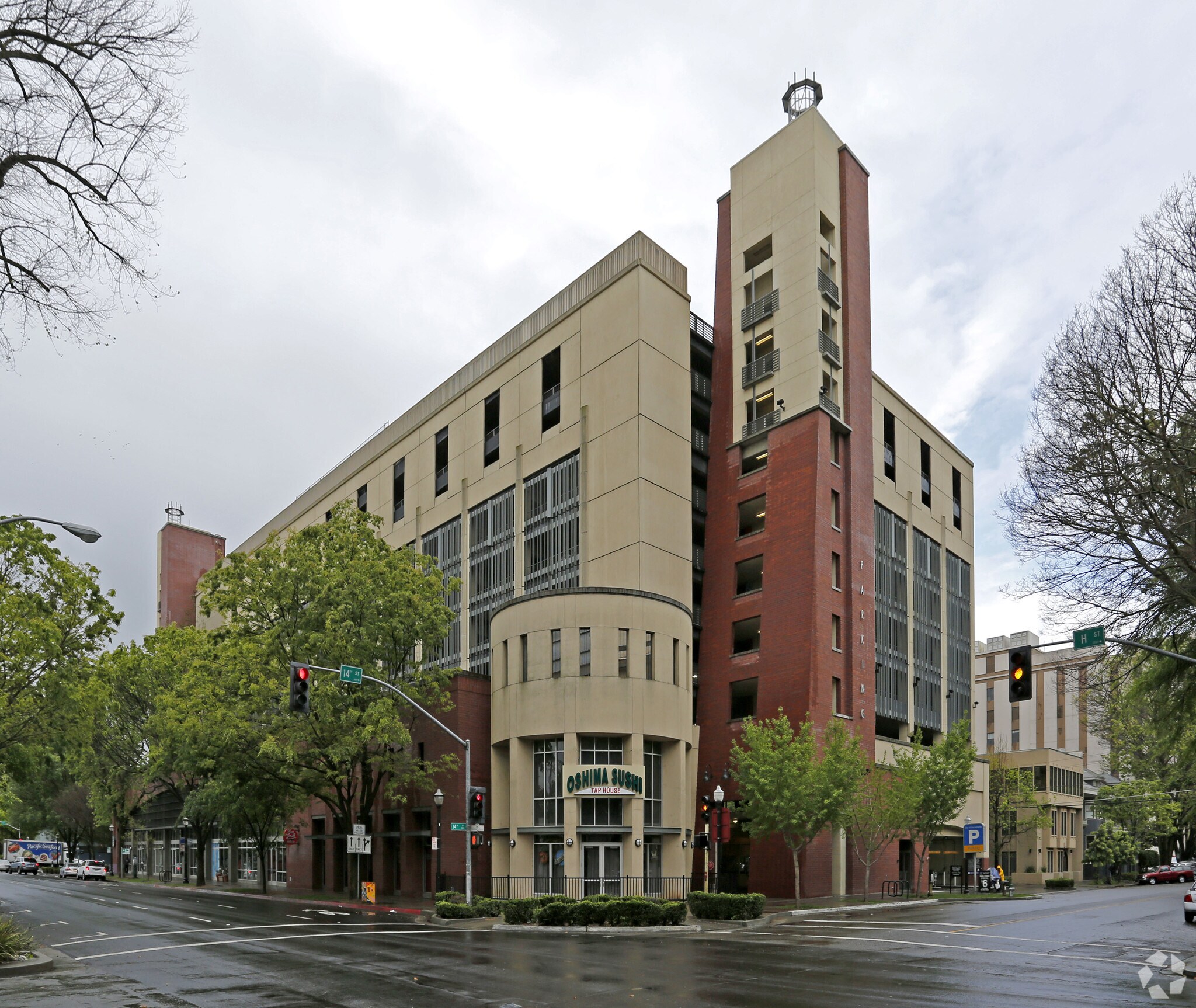 801-805 14th St, Sacramento, CA à louer Photo principale– Image 1 sur 9
