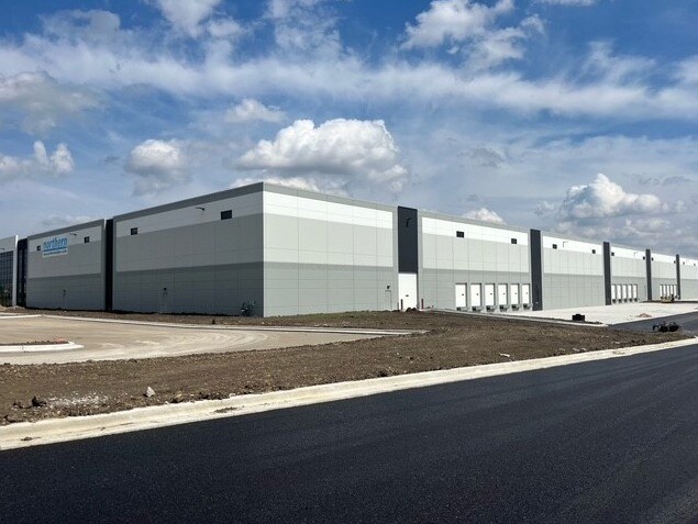 0 Ellis Rd, Joliet, IL à louer - Photo de l’immeuble – Image 3 sur 3