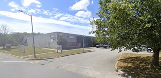 Plus de détails pour 11 Farber Dr, Bellport, NY - Industriel/Logistique à louer