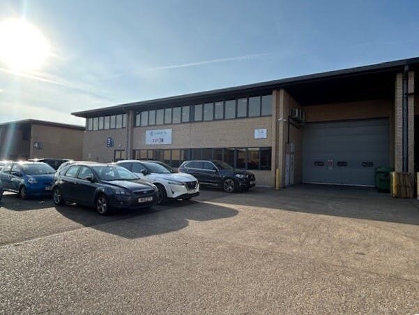 Horton Rd, West Drayton à louer - Photo de l’immeuble – Image 3 sur 11