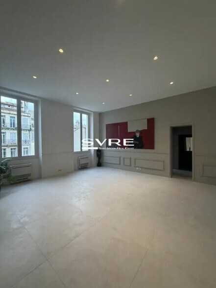 Bureau dans Marseille à louer - Photo intérieure – Image 2 sur 7