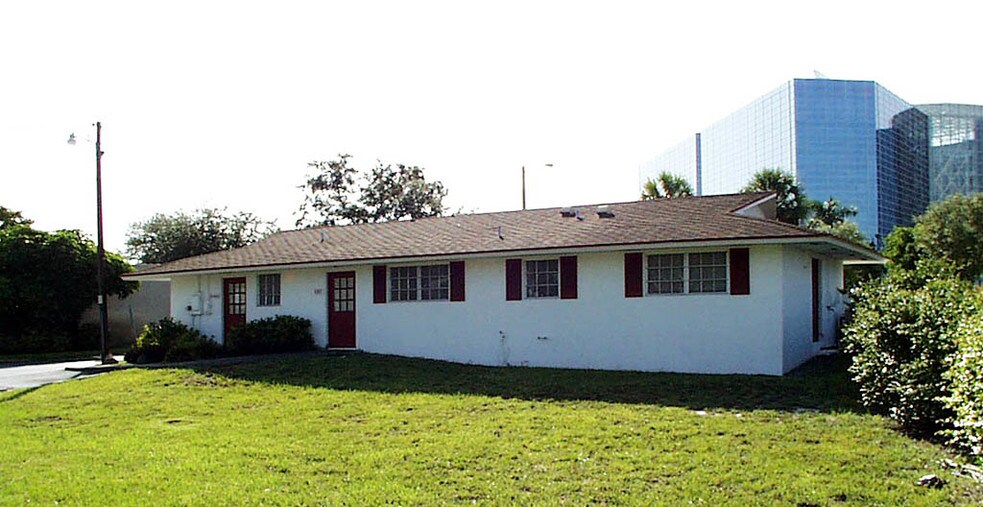 4107 Hollywood Blvd, Fort Lauderdale, FL à vendre - Photo de l’immeuble – Image 3 sur 9