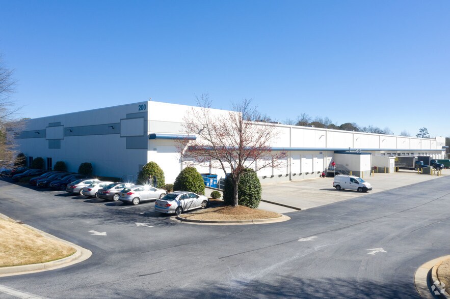 3719 N Peachtree Rd, Chamblee, GA à louer - Photo principale – Image 1 sur 9