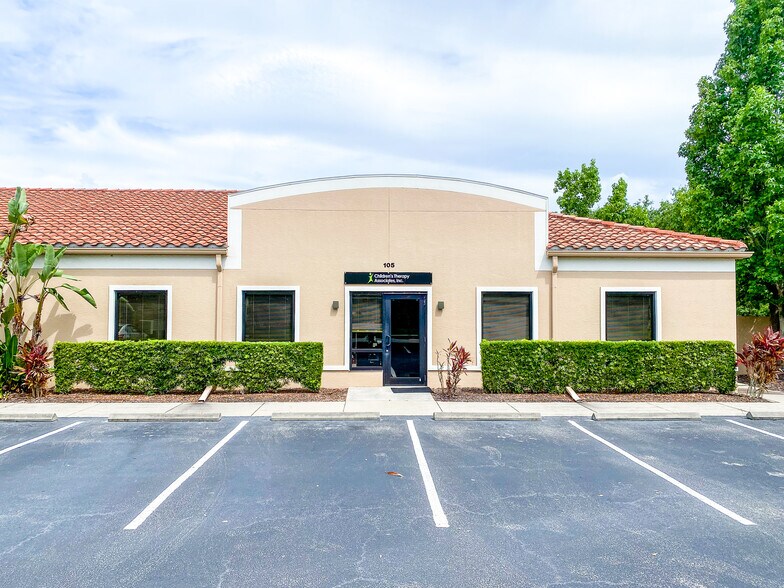 3911 Golf Park Loop, Bradenton, FL à vendre - Photo de l’immeuble – Image 2 sur 7