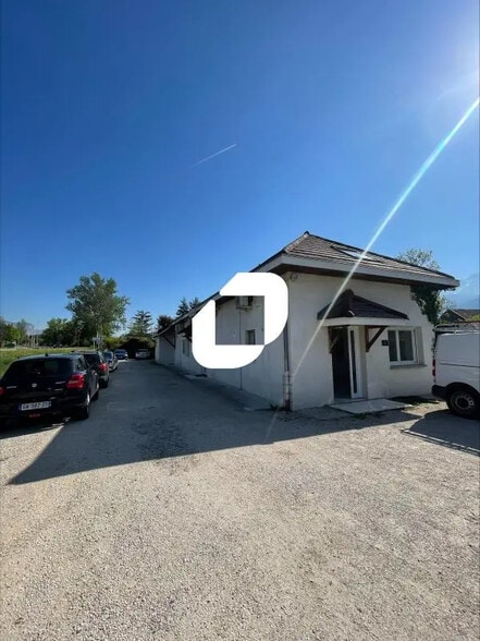 Bureau dans Montbonnot-Saint-Martin à louer - Photo de l’immeuble – Image 1 sur 7