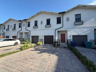 Plus de détails pour 716-731 SW 12th St, Homestead, FL - Logement à vendre