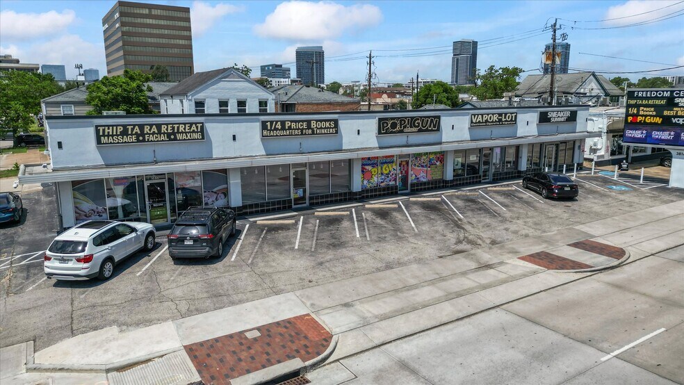 3814-3822 S Shepherd Dr, Houston, TX à louer - Photo de l’immeuble – Image 3 sur 4