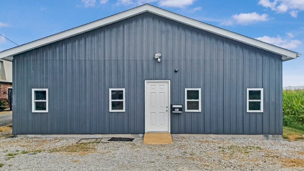 605 Railroad St, Dupo, IL à louer - Photo de l’immeuble – Image 1 sur 20