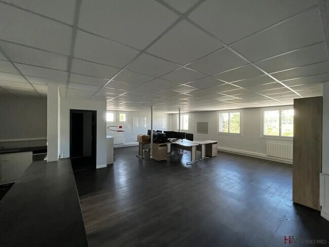 Plus de détails pour Bureau à louer