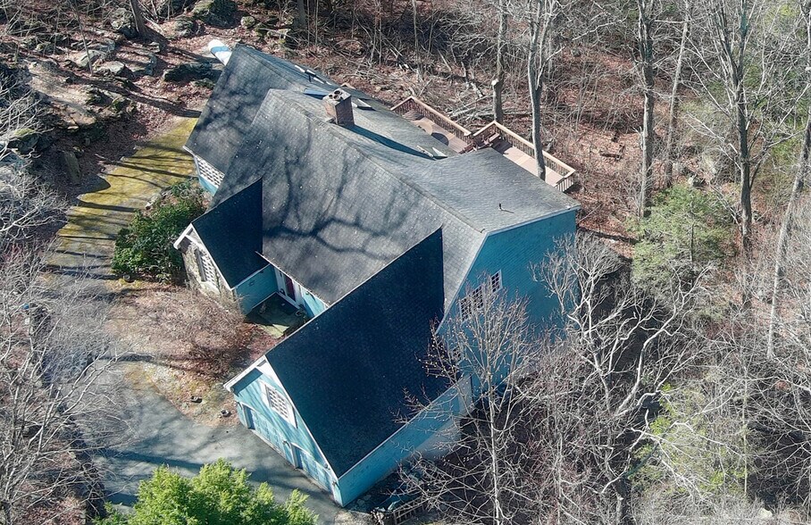 12 Woodin Rd, Kent, CT à vendre - Photo de l’immeuble – Image 2 sur 11