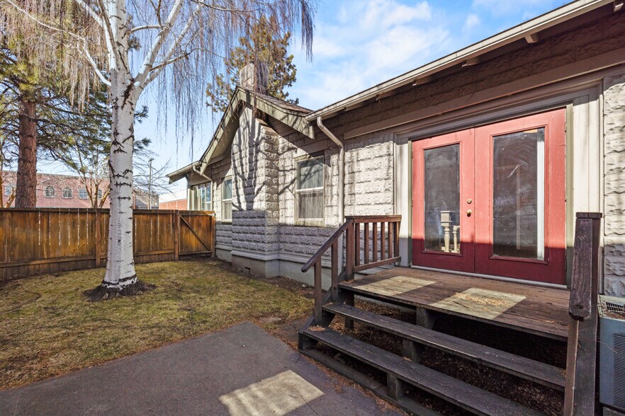 514 Walnut Ave, Klamath Falls, OR à vendre - Photo de l’immeuble – Image 2 sur 24