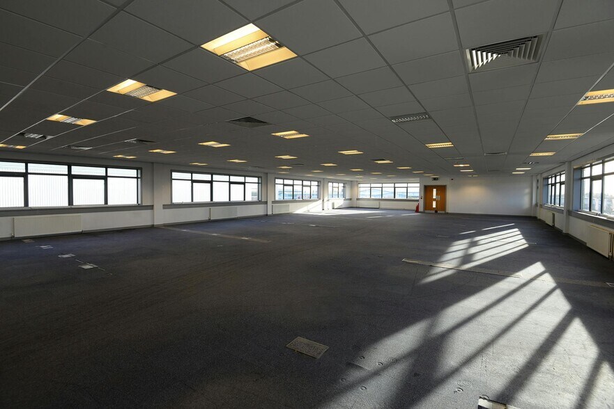 1 Alexandra St, Ashton Under Lyne à louer - Photo de l’immeuble – Image 3 sur 13